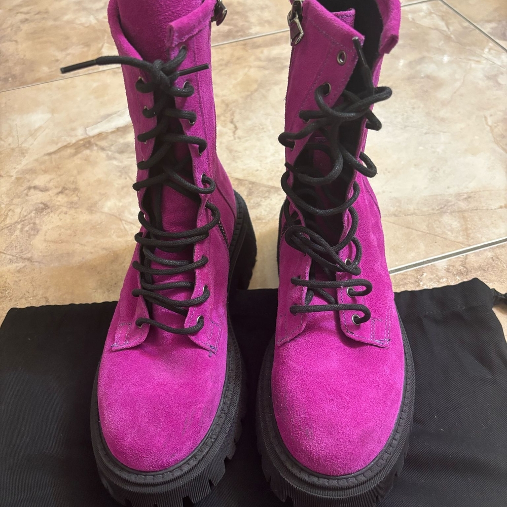 Women's Pink Suede Boots